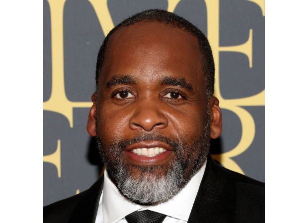 Former Detroit Mayor Kwame Kilpatrick is claiming that prosecutors are trying to extort money from him through a restitution fight.