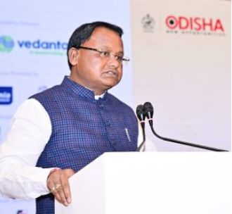 800 model schools to be established by Odisha Chief Minister as part of central education program.
