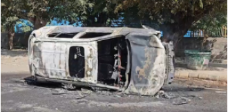 Police commissioner of Noida investigating syndicate involvement in workers' protest; 300 arrested and 7 FIRs filed.