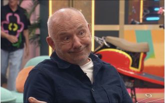 Last One Laughing UK introduces a tough rule that may result in chaos.