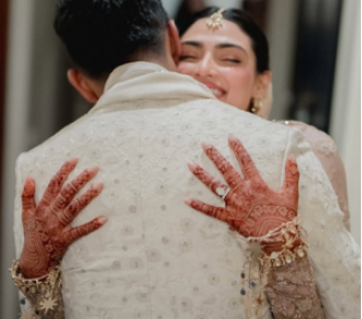 Actress Athiya Shetty writes a heartfelt message for cricketer KL Rahul on his birthday, expressing her love for him.