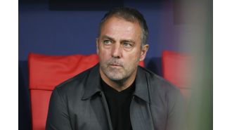 Barcelona consider £60m Chelsea player as a replacement for Julian Alvarez in potential transfer deal.