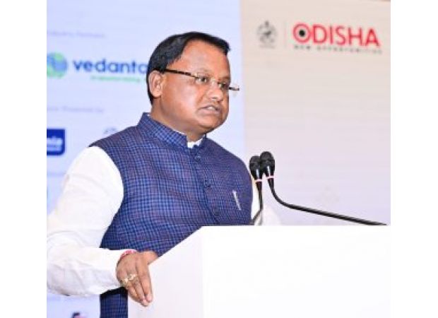 800 model schools to be established by Odisha Chief Minister as part of central education program.
