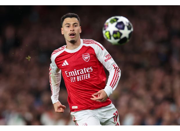 PSG in discussions to buy Arsenal player for £50m during upcoming transfer window.