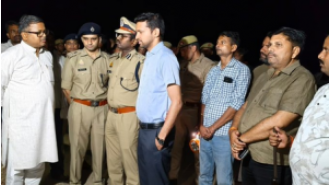 A boat in Yamuna river sank with nine people on board, resulting in two deaths and six people still missing.