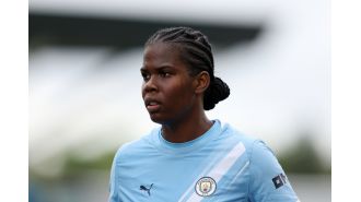 Bunny Shaw explains leaving Man City and possible move to Chelsea.