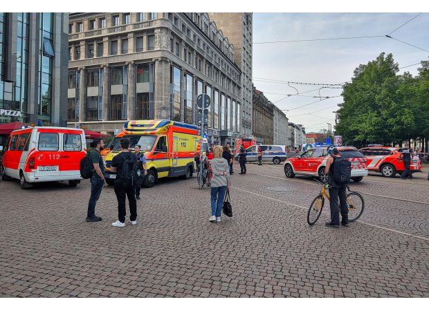 Deadly car crash in German city leaves 2 dead and over 20 injured.