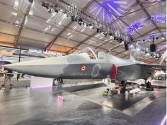Defense ministry wants bids for new AMCA fighter jet project.