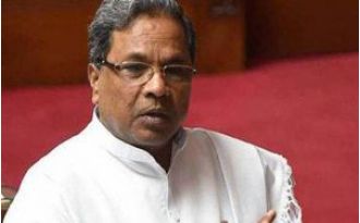 The day after he stepped down as Karnataka CM, Siddaramaiah visits Rahul Gandhi in Delhi.
