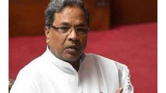 The day after he stepped down as Karnataka CM, Siddaramaiah visits Rahul Gandhi in Delhi.