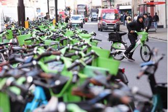 Lime bike users in London may be fined £10 for abandoning bikes in the city.