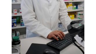 Chicago official proposes strategy to address absence of pharmacies in low-income neighborhoods.