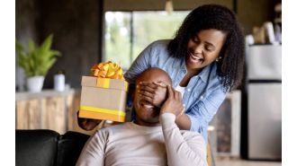 Looking for last-minute gifts for Father's Day? Check out these 5 options from Black-owned brands to show your love and support!