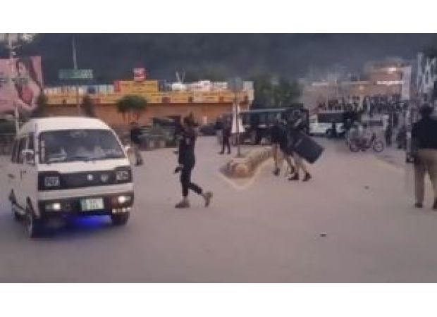 After JAAC's protest call, various areas in PoK are abandoned, with markets and streets left empty.