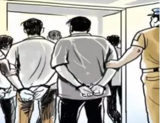 Seven people arrested for burglarizing home of a businessman in Kendrapara.
