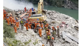 A landslide in Chongqing, China caused 8 deaths and 34 people are still missing.
