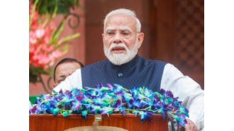 PM Modi honors Kargil war heroes on Vijay Diwas, thanking them for their bravery and sacrifice.