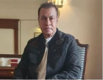 Actor Pradeep Rawat, known for his roles in 'Lagaan' and 'Ghajini', dies at the age of 74.