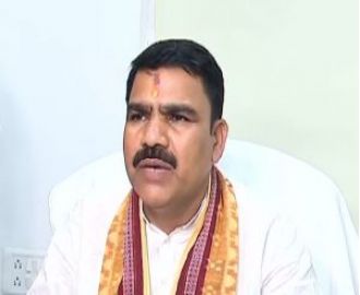 Education minister of Odisha clarifies media reports about textbook errors have been exaggerated.