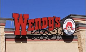 Wendy's manager gets Yale scholarship thanks to supportive boss.