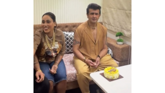 Afsana Khan reminisces about a birthday celebration with Sonu Nigam.