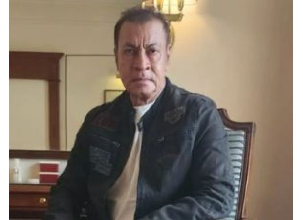 Actor Pradeep Rawat, known for his roles in 'Lagaan' and 'Ghajini', dies at the age of 74.
