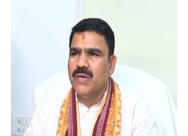 Education minister of Odisha clarifies media reports about textbook errors have been exaggerated.
