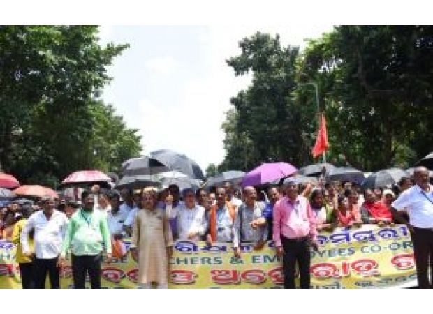 Teachers in Odisha delay protest until September 22 following reassurance from ministers.