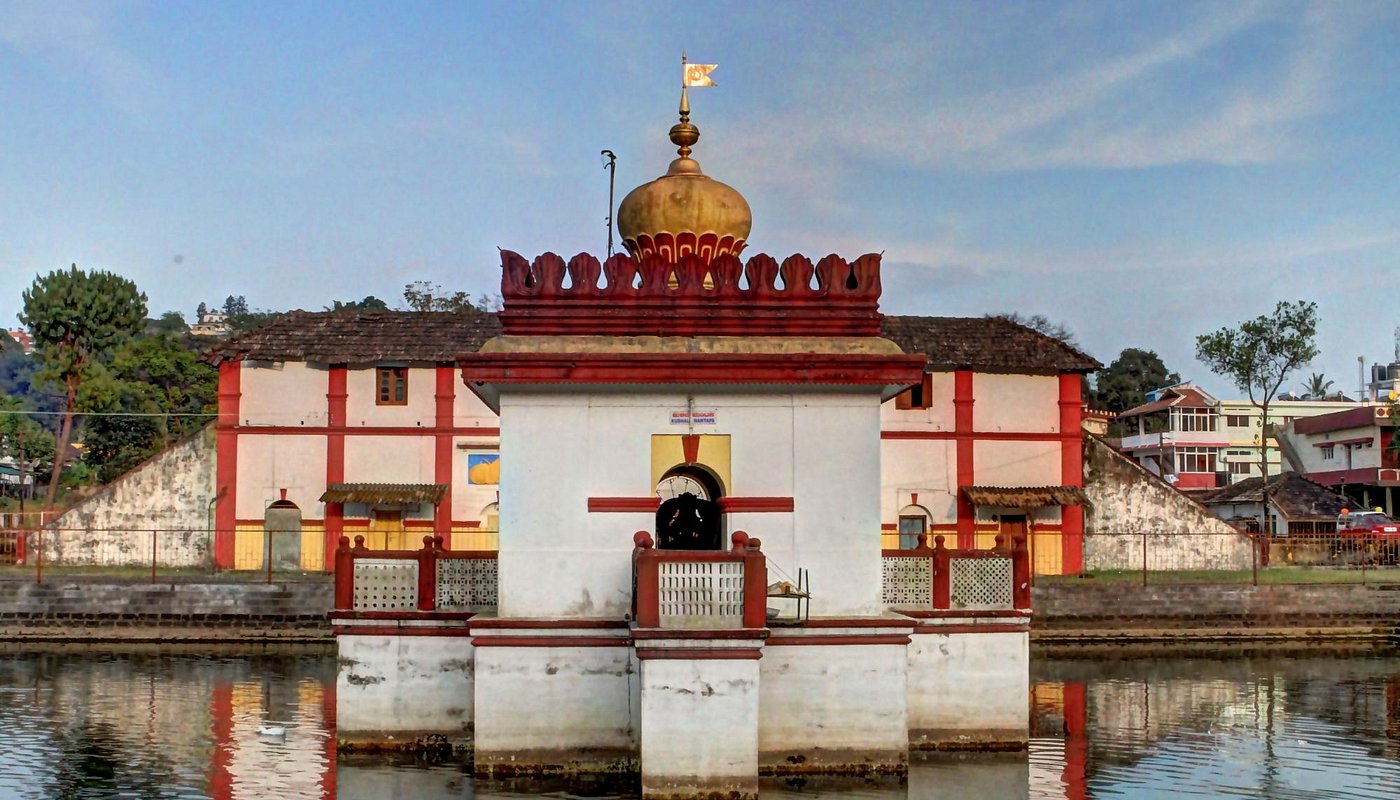 MLA promises Rs 1 crore for development of Omkareshwara complex temples