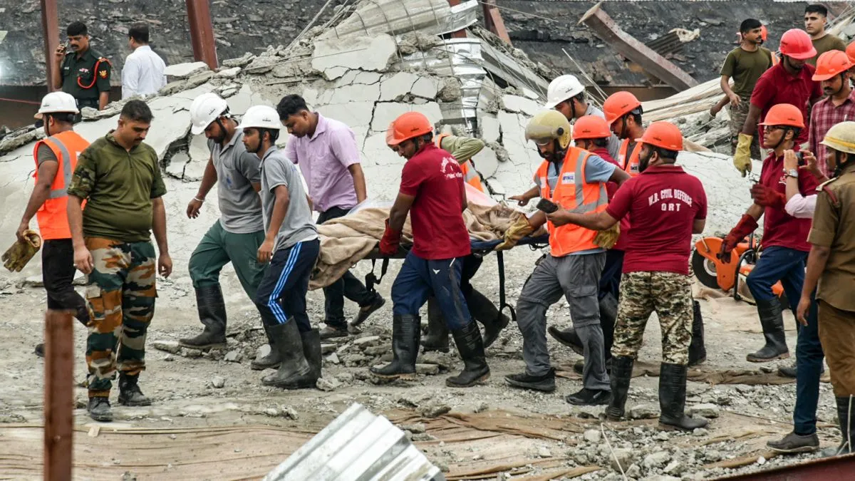 Several Killed as Under-Construction Warehouse Collapses; 18 Rescued