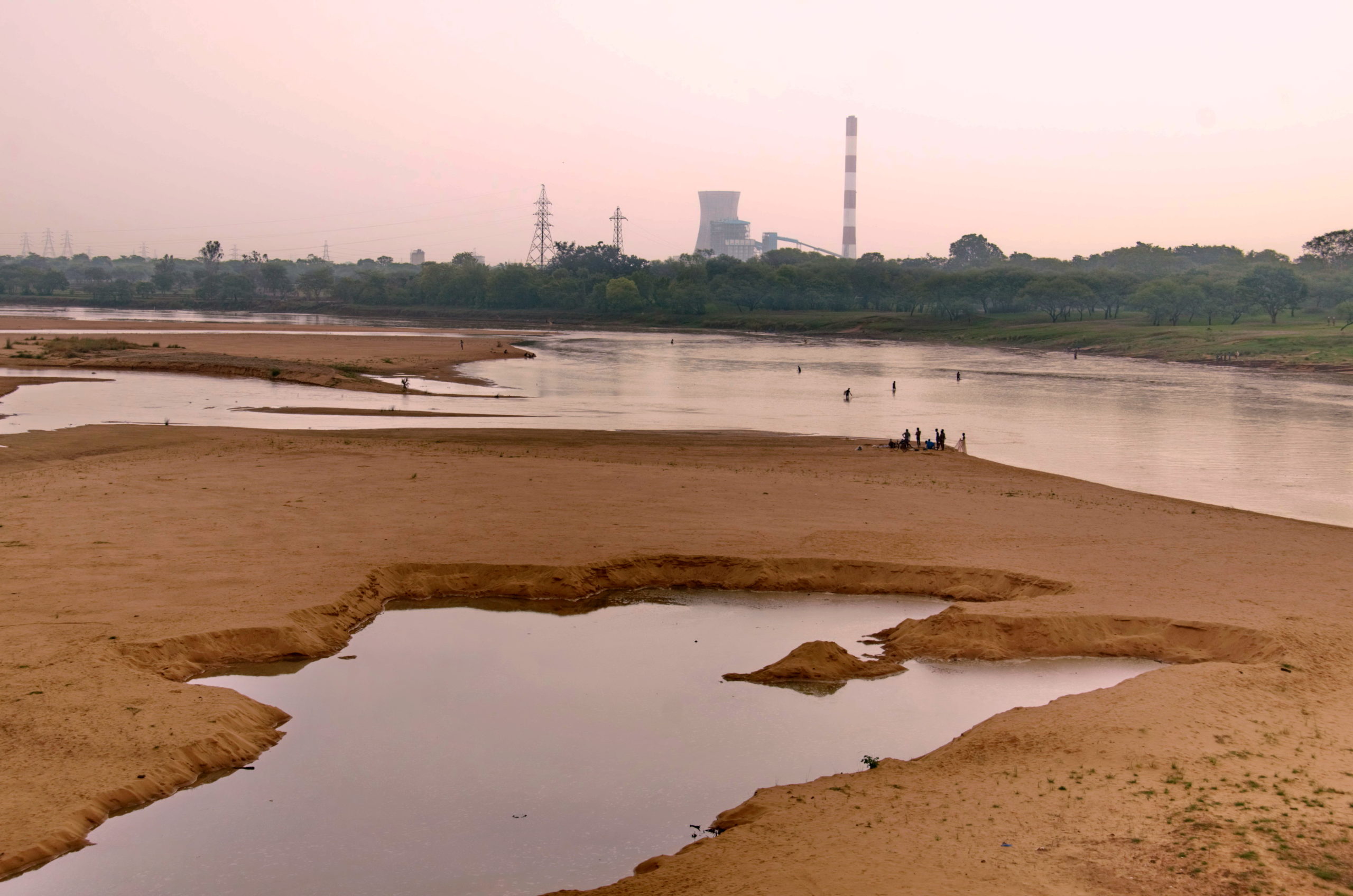 Barren Riverbanks Raise Serious Concerns